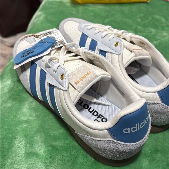 Adidas Cloudfoam Sneakers in Blue, White, and Gray - Picture 4 of 5